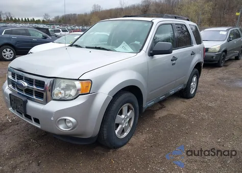 2010 Ford Escape Xlt из США, поврежденный, VIN 1FMCU0DG5AKA52878
